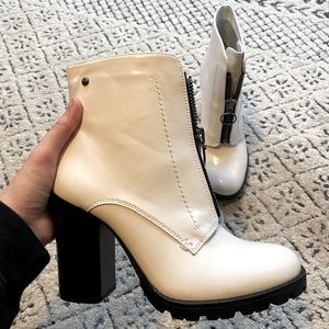 Simply Vera Verawang Booties